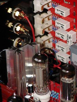 AUDIO VALVE Assistent 50 black/silver #4 в «HiFiRussia»