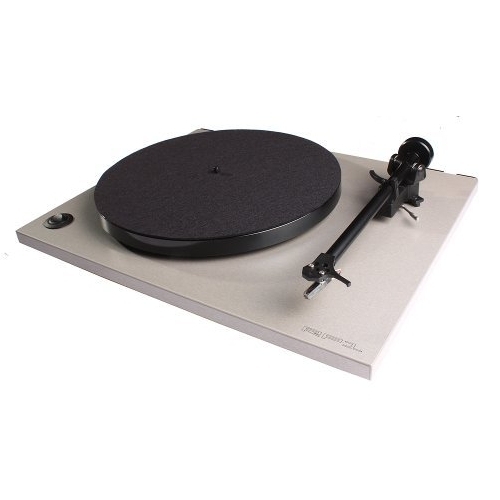 Проигрыватель винила Rega RP1 titanium (тонарм RB-101, звукосниматель Carbon MM) артикул 385062FV-1