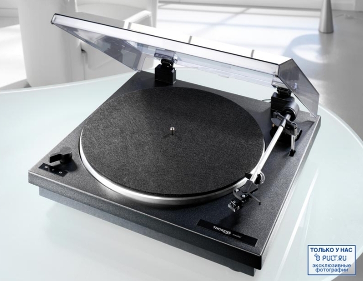Проигрыватель винила Thorens Mini black артикул 384641FV-1 фото 3
