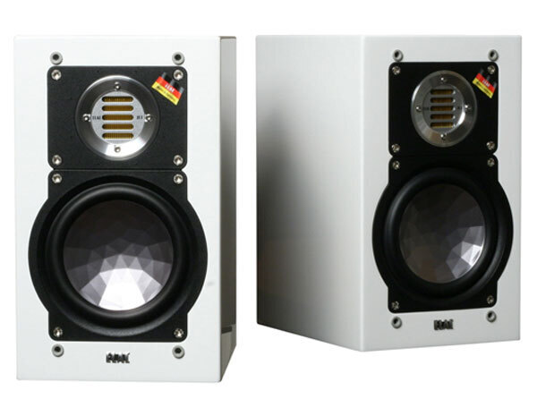 Elac BS 243 high gloss white артикул 440514FV-1
