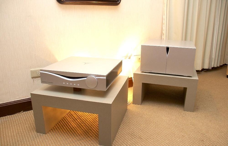 Audia Flight STRUMENTO n1 silver #12 в «HiFiRussia»