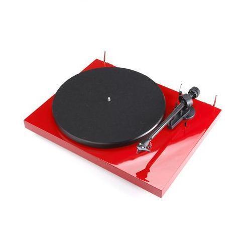 Проигрыватель винила Pro-Ject Debut Carbon (DC) red (Ortofon OM10) артикул 449286FV-1