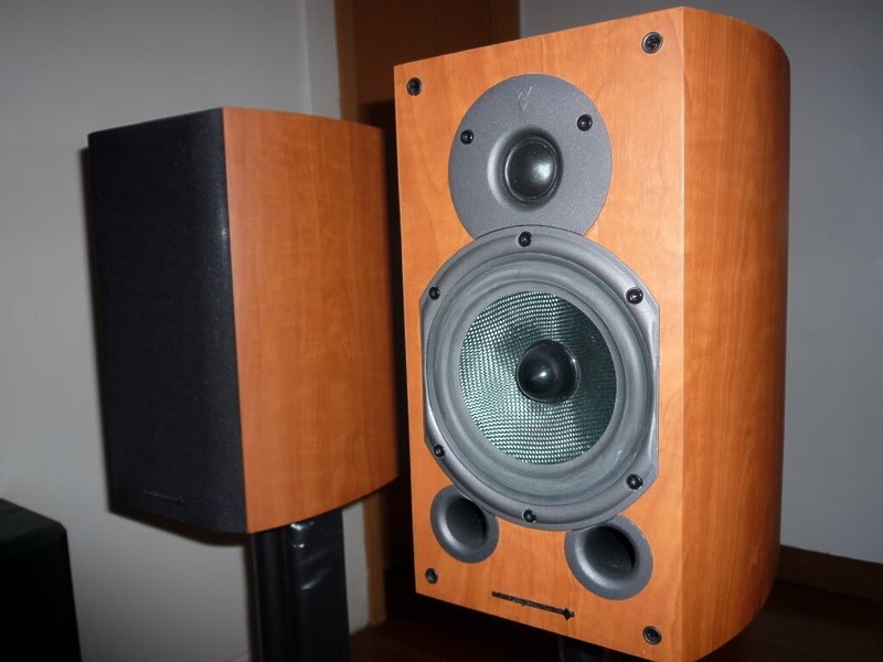 Полочная акустика Wharfedale Diamond 9.1 walnut pearl артикул 445717FV-1 фото 5