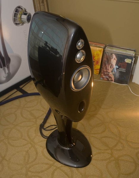 Напольная акустика Vivid Audio OVAL B1 oyster артикул 113337Si-1 фото 9