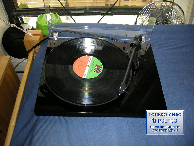 Проигрыватель винила Pro-Ject Debut III piano black артикул 389215FV-1 фото 15
