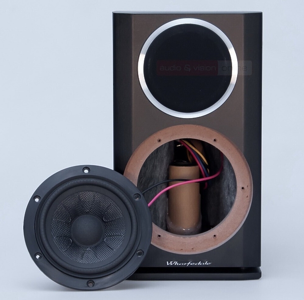 Полочная акустика Wharfedale Diamond 121 walnut pearl артикул 446211FV-1 фото 8