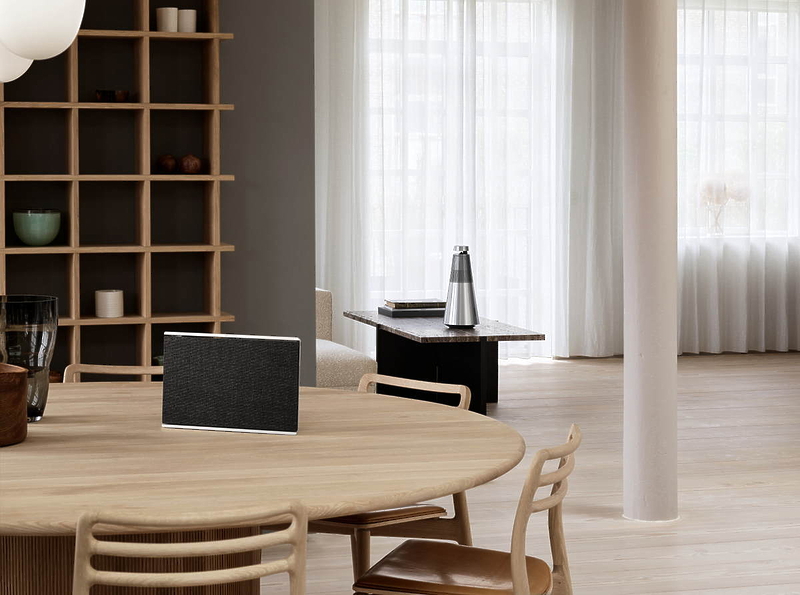 Портативная Wi-Fi колонка Bang & Olufsen Beosound Level Natural/Dark Grey артикул 249449Si-1 фото 7
