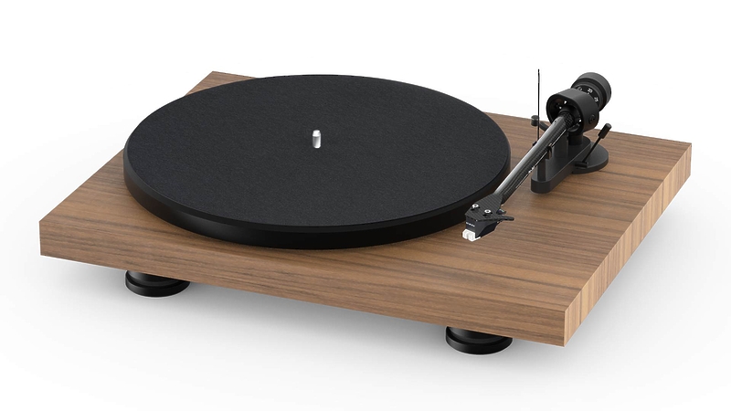 Проигрыватель винила Pro-Ject DEBUT CARBON EVO (2M Red) Walnut артикул 228413Si-1