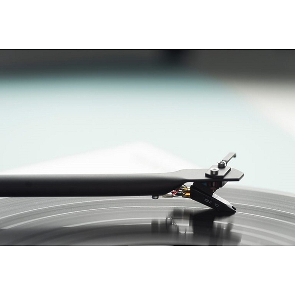 Проигрыватель винила Pro-Ject Essential III (OM 10) Walnut артикул 198753Si-1 фото 3