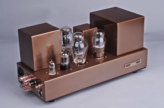 Ламповый усилитель Line Magnetic G33 артикул 145650Si-1