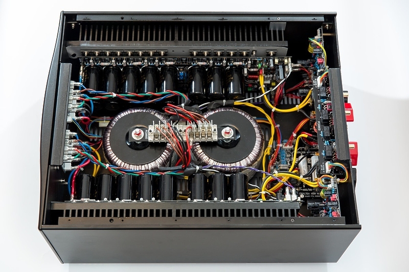 Усилитель мощности Hegel H30 black артикул 117757Si-1 фото 3