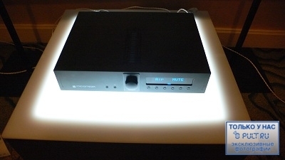 Стереоусилитель Micromega AS400 black артикул 328471FV-1 фото 5