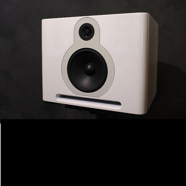 Полочная акустика Guru Audio QM10TWO BPL piano white артикул 107551Si-1