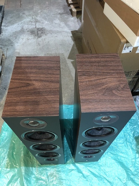 РАСПРОДАЖА Напольная акустика Focal Chora 826 Dark Wood артикул 220848Si-1 фото 3