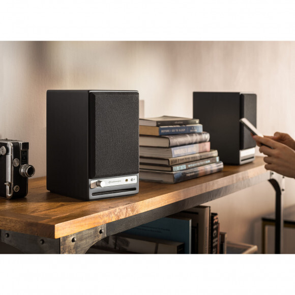 Полочная акустика Audioengine HD4 satin black артикул 256690Si-1 фото 4