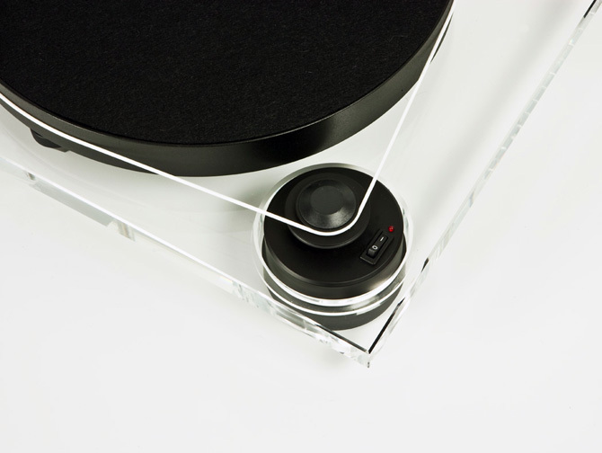 Проигрыватель винила Pro-Ject 2-Xperience Basic (Ortofon MC25e) acrylic артикул 391058FV-1 фото 4
