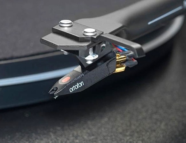Проигрыватель винила Pro-Ject Essential II (OM5e) red артикул 101279Si-1 фото 4