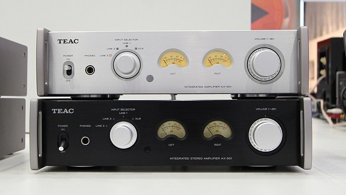 Стереоусилитель Teac AX-501 silver артикул 102159Si-1 фото 4