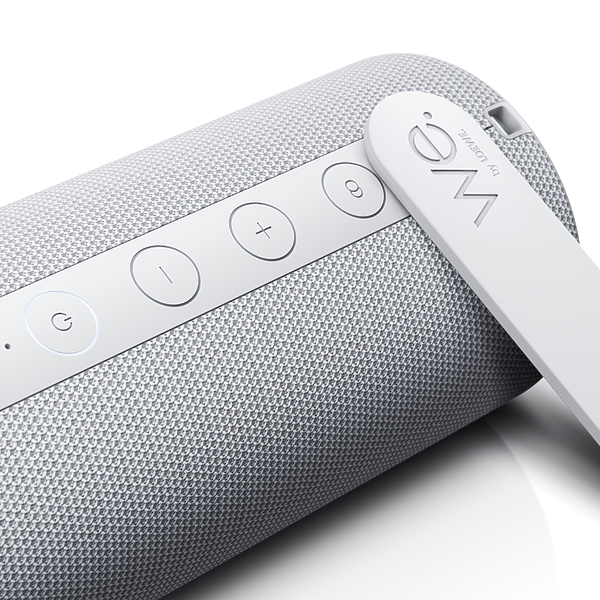 Портативная Bluetooth-колонка Loewe We. HEAR 2 Cool Grey артикул 260078Si-1 фото 6