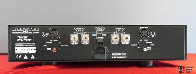 Усилитель звука Bryston 2B-SST-2 silver артикул 322449FV-1 фото 3