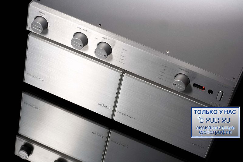 Стерео предусилитель AudioLab 8200 Q black артикул 321768FV-1 фото 5