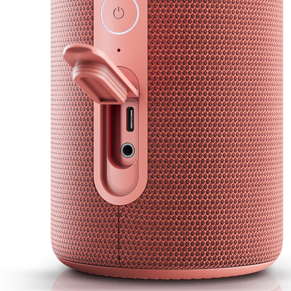 Портативная Bluetooth-колонка Loewe We. HEAR 2 Coral Red артикул 260077Si-1 фото 8