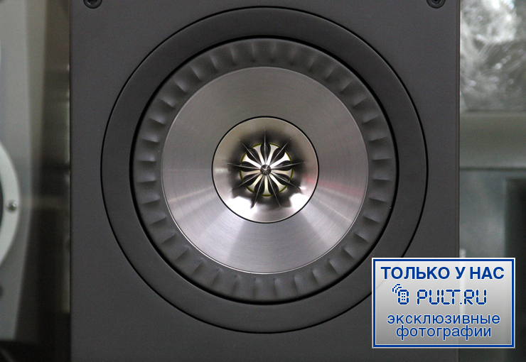 Напольная акустика KEF Q500 black oak vinyl артикул 400822FV-1 фото 6