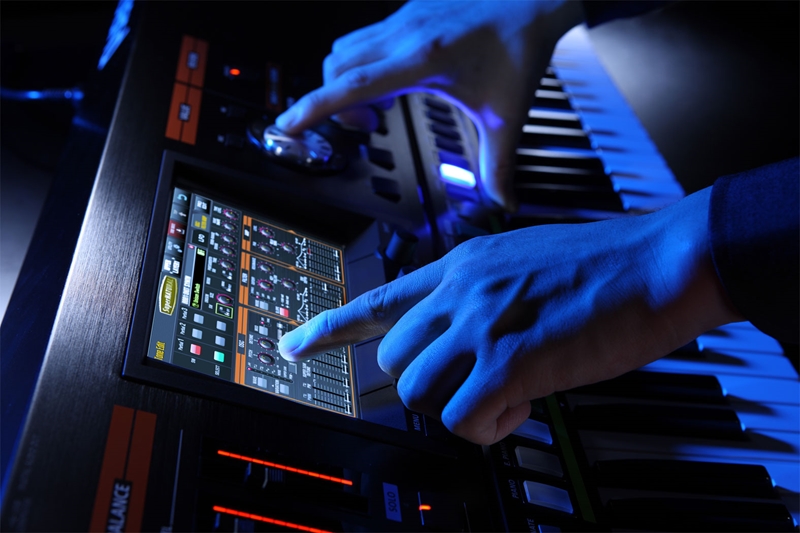 Клавишный инструмент Roland JUPITER-80 артикул 136388Si-1 фото 8
