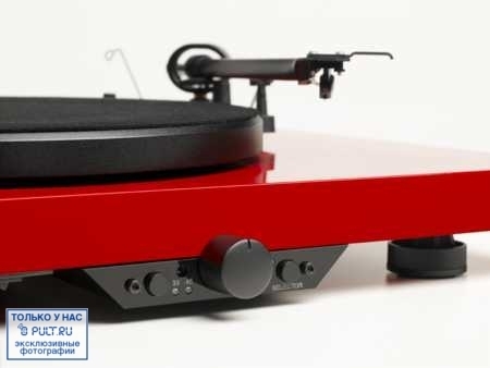 Проигрыватель винила Pro-Ject Juke Box Piano Black (с картриджем Ortofon OM5e) артикул 387473FV-1 фото 5