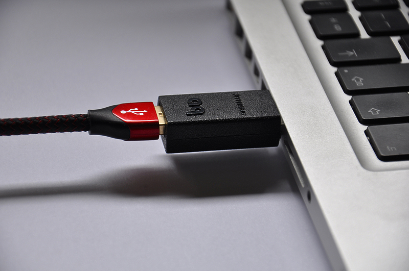 Фильтр USB AudioQuest JitterBug артикул 150676Si-1 фото 4