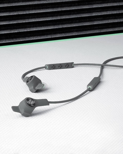 Наушники Bang & Olufsen BeoPlay E6 Motion Graphite артикул 205719Si-1 фото 6