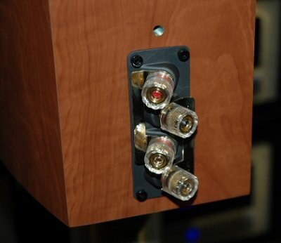 Напольная акустика Wharfedale Diamond 9.5 walnut pearl артикул 426223FV-1 фото 7