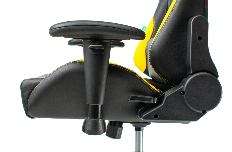 Кресло Zombie VIKING 5 AERO YELLOW (Game chair VIKING 5 AERO black/yellow eco.leather headrest cross plastic) артикул 263439Si-1 фото 4