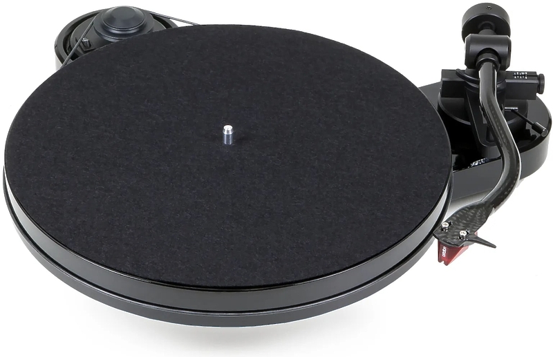 Проигрыватель винила Pro-Ject RPM 1 Carbon (DC) (б/к), PIANO BLACK артикул 322428Si-1