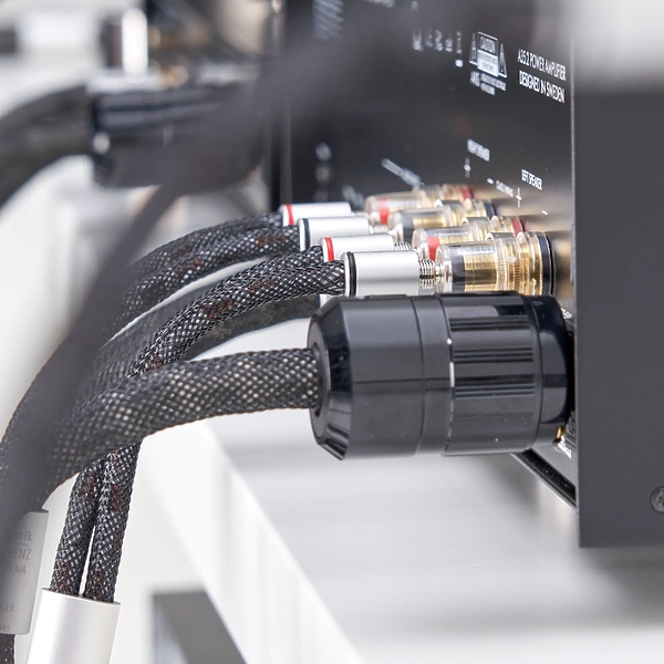Силовой кабель In-Akustik Referenz Mains Cable, AC-1205 AIR, SHUKO - C15, 1,5 m, 007652615 артикул 335178Si-1 фото 8