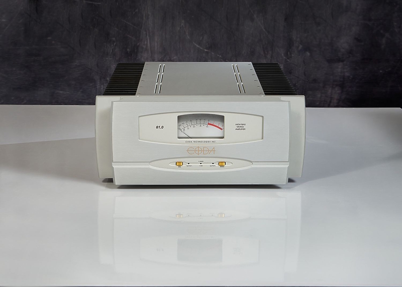 Усилитель мощности Coda 61.0 Mono (with meters) артикул 228403Si-1 фото 3