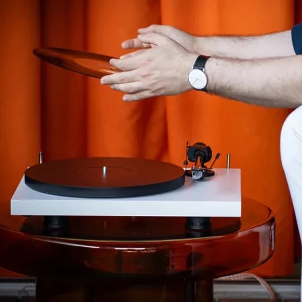 Проигрыватель винила Pro-Ject DEBUT EVO 2 (PICK IT MM EVO), High-Gloss White артикул 336113Si-1 фото 4
