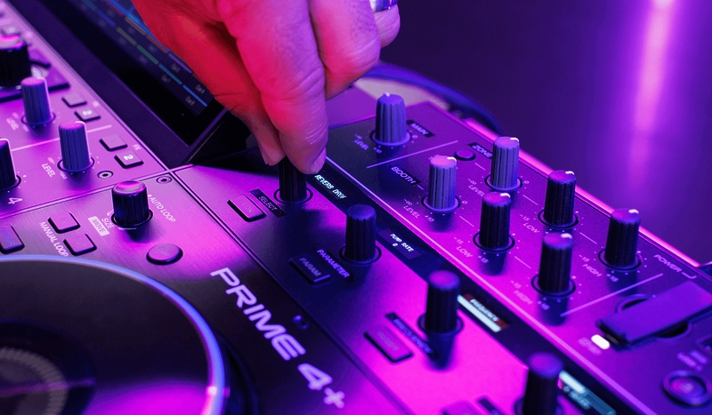 DJ-контроллер Denon Dj Prime 4+ артикул 307322Si-1 фото 8